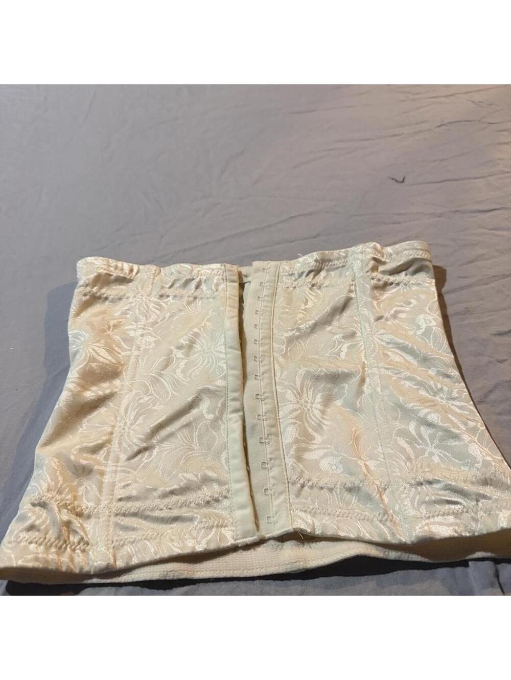 Flexees Ivory Floral Lace Waist Cincher Corset Shapewear Size Medium